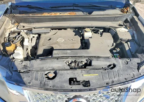 2015 Nissan Pathfinder S z USA, uszkodzony, nr VIN 5N1AR2MN6FC676063